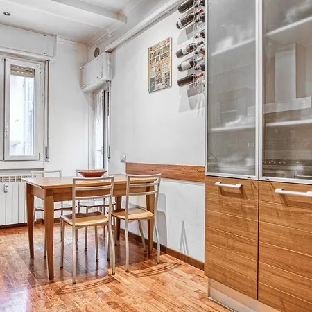 Appartamento Altido Lovely Flat With Balcony *